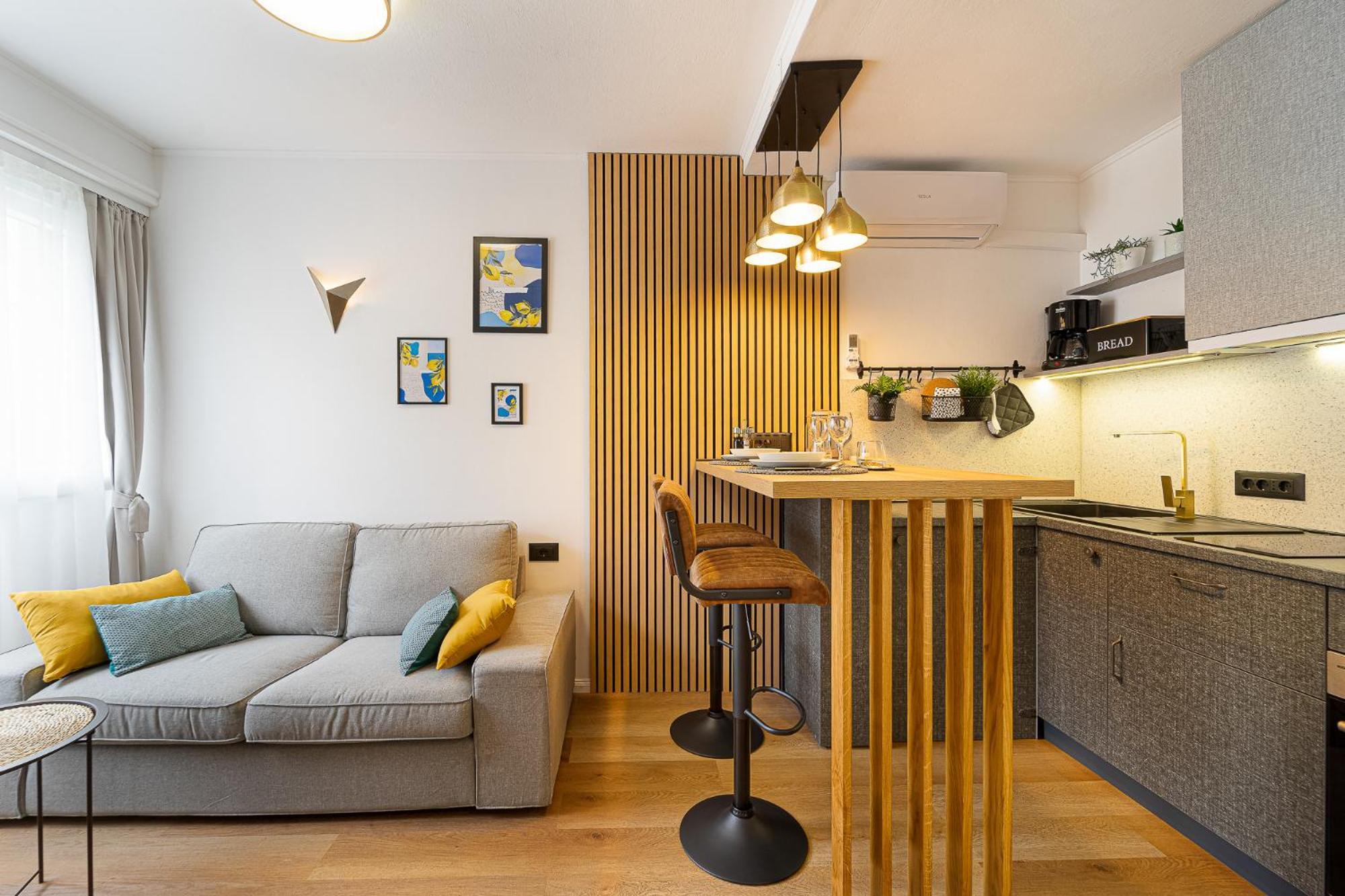 Studio Apartment Lemon & Sun Split Exterior photo